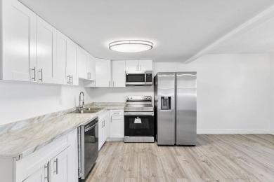 Lake Condo For Sale in Boca Raton, Florida