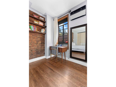 Tucked along one of Gramercy's most coveted tree-lined streets - photo 5