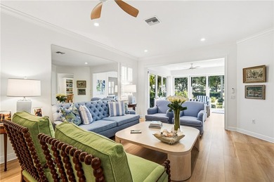 CASUAL ELEGANCE IN THIS BEAUTIFULLY RENOVATED OAK HARBOR GOLF - photo 2
