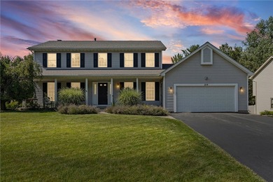 Welcome to this impeccably maintained 4-bedroom, 3.5-bath - photo 1