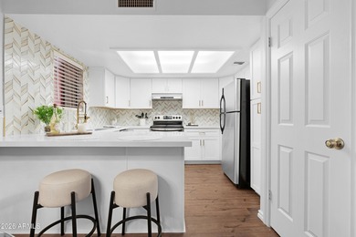 Beautifully renovated condo in the highly sought-after Anasazi - photo 9