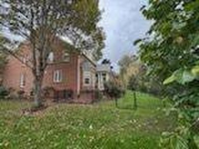 104 Portland, Williamsburg, VA Elegant Colonial in the - photo 4