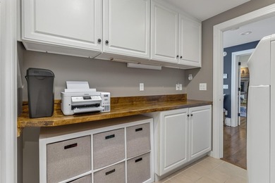 Welcome to 4 Ledge Road, located on one of the most picturesque - photo 32