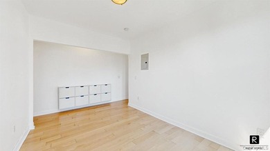 Welcome to this sun-filled, recently renovated two-bedroom home - photo 6