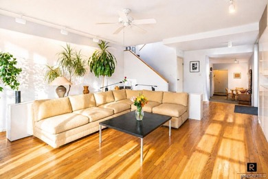 Rare Penthouse Duplex with 2,500 SF of Private Outdoor Space & - photo 5