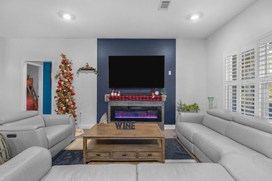 Beautiful home, a must see with no HOA! A place to park an RV or - photo 7