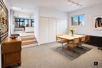 Rare Penthouse Duplex with 2,500 SF of Private Outdoor Space & - photo 7