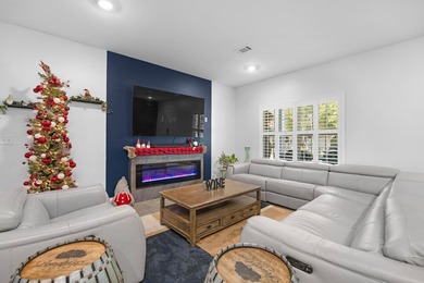 Beautiful home, a must see with no HOA! A place to park an RV or - photo 9