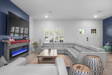 Beautiful home, a must see with no HOA! A place to park an RV or - photo 10