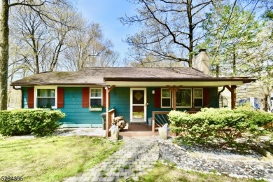 Lake Home Sale Pending in Hardyston, New Jersey