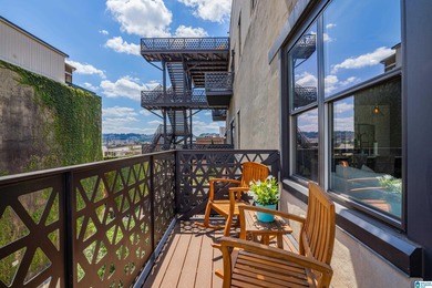 Perfectly positioned in the heart of downtown, this exceptional