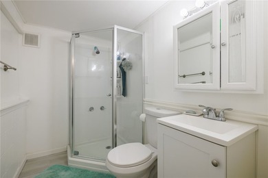 Welcome to this beautifully updated 6-bedroom, 4-full-bath home - photo 2