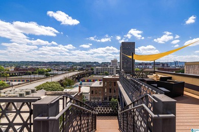 Perfectly positioned in the heart of downtown, this exceptional