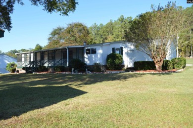 Great 3 bed 2 bath lake front home with nice kitchen cabinets - photo 52