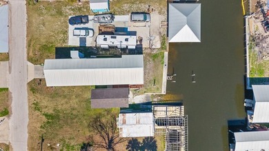 Welcome to your perfect coastal retreat in the laid-back fishing - photo 4