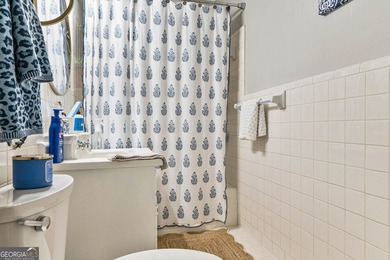 Welcome home to 201 Lakeside Dr. A 3 bed/ 2 bath brick ranch - photo 12