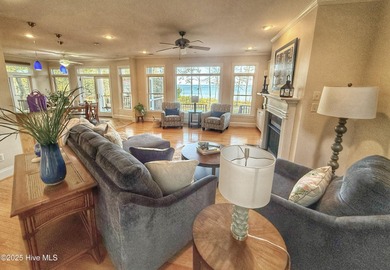 This stunning Stuart Hardy home is situated on a protective cove - photo 14