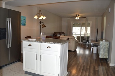 Discover an exceptional waterfront lifestyle on Lake Hartwell - photo 4