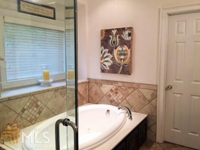 A combination of luxury, comfort, grandeur, privacy and intimacy - photo 16