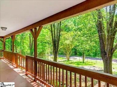 Discover the charm of this inviting ranch home in Foxwood Hills - photo 4