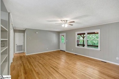 Discover the charm of this inviting ranch home in Foxwood Hills - photo 8
