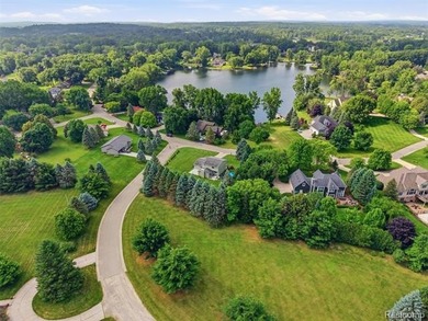 Welcome to this 3 bedroom colonial in beautiful Highland Hills - photo 48