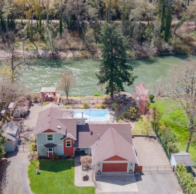 Lake Home Sale Pending in Grants Pass, Oregon