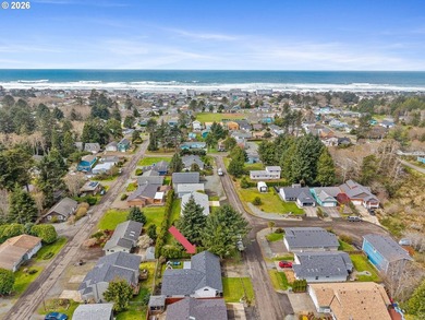 Located in the heart of Rockaway Beach! Nice single-level home - photo 6