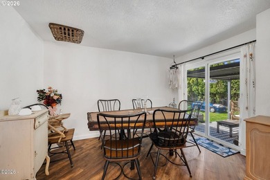 Located in the heart of Rockaway Beach! Nice single-level home - photo 9