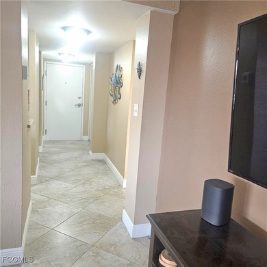 Huge price reduction! Live in downtown paradise & watch the - photo 34