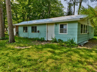 Silver Lake Home For Sale in Lake Michigan