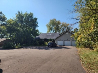 Pioneer Lake Home For Sale in Center City Minnesota