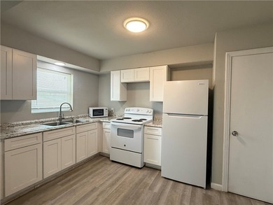 Move-in ready and offering flexible financing options! This - photo 11