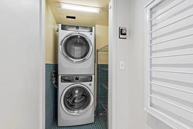 Priced to sell fast - light airy 1,770 sf apartment with - photo 13