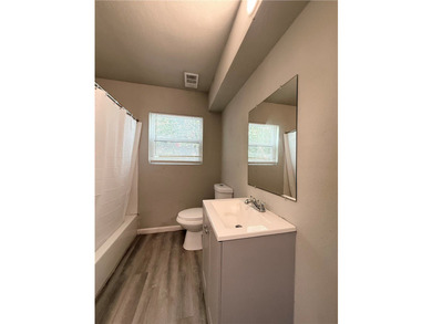 Move-in ready and offering flexible financing options! This - photo 17