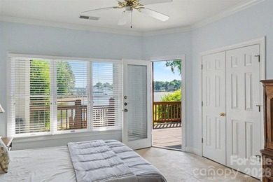 INCREDIBLE NEW LOW PRICE on this 3 bedroom WATERFRONT condo! - photo 17