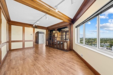 Priced to sell fast - light airy 1,770 sf apartment with - photo 24
