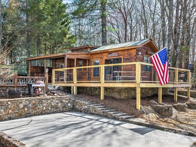 Lake Toxaway Home For Sale in Lake Toxaway North Carolina