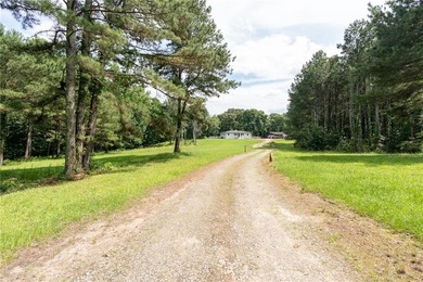 Wonderful opportunity to acquire 12.25 acres of prime real - photo 1