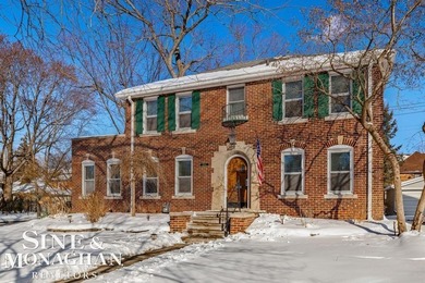 Lake Saint Clair Home For Sale in Grosse Pointe Park Michigan