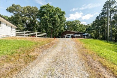 Wonderful opportunity to acquire 12.25 acres of prime real - photo 5