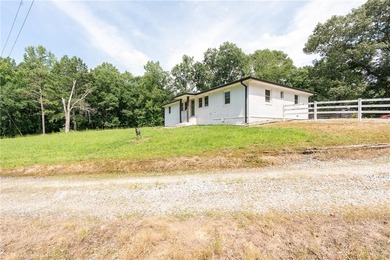 Wonderful opportunity to acquire 12.25 acres of prime real - photo 7