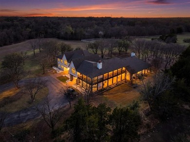 (private lake, pond, coastal) Home For Sale in Desoto Texas