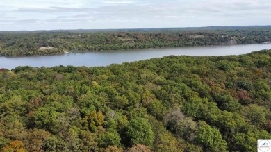 Lake Acreage For Sale in Edwards, Missouri