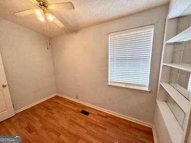 This charming 3-bedroom, 2-bath home on the south end of Lake - photo 21