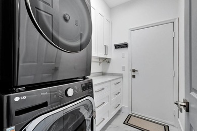 REDUCED , PRICE TO SELL QUICKLY Exquisitely updated, gorgeous - photo 22