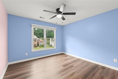 Freshly updated and move in ready, this stunning 4 bedroom home - photo 33