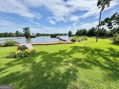 This charming 3-bedroom, 2-bath home on the south end of Lake - photo 33