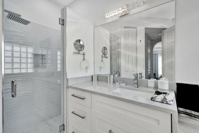 REDUCED , PRICE TO SELL QUICKLY Exquisitely updated, gorgeous - photo 34