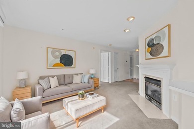 PRICE IMPROVED! Welcome to this bright and move-in ready - photo 3